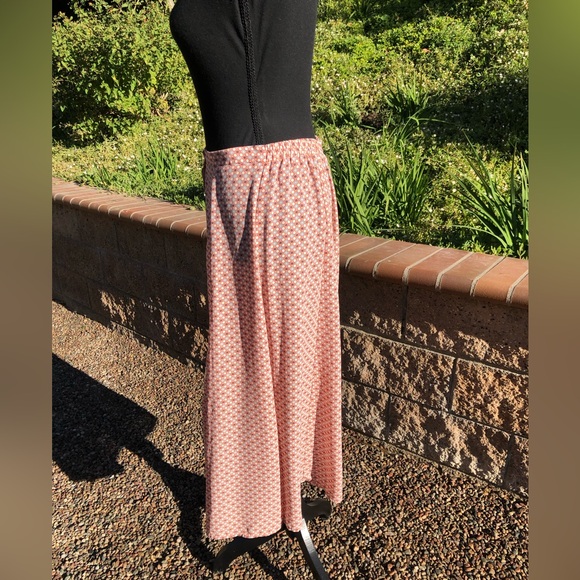 Max Studio Women’s Maxi Skirt with Elastic Waist - Picture 4 of 9